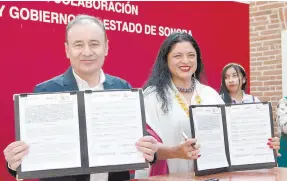  ?? ?? l Alejandra Frausto Guerrero, secretaria de Cultura del Gobierno de México, aparece junto al gobernador Alfonso Durazo en un evento en Palacio de Gobierno.