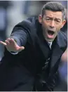  ??  ?? PROBLEMS Caixinha was forced into radical changes