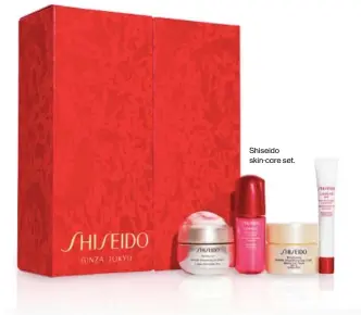  ??  ?? Shiseido skin-care set.