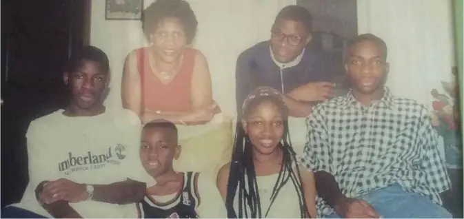  ??  ?? L-R Sitting: the children - Femi, Sola, Kehinde and Taiwo, while standing are their parents, mother (Taobat) and father (Amb Abolurin)