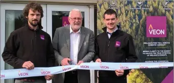  ??  ?? Deputy Martin Ferris (SF) with Chris Byrne and Daniel O’Connell at the new Veon office in Castleisla­nd