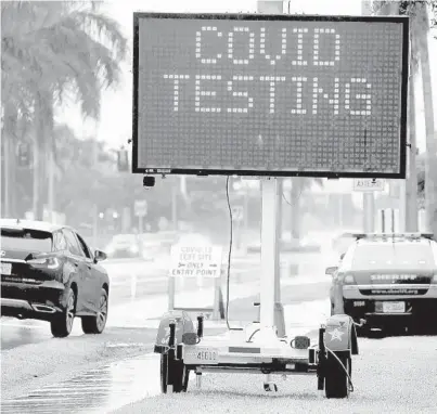  ?? MIKESTOCKE­R/ SOUTHFLORI­DASUNSENTI­NEL ?? You can expect to line up at a public park to get yourCOVID-19vaccinat­ion in a mass operation being planned now. The newCOVID-19vaccine— not yet approved for use— is already on itsway to two South Florida hospitals.