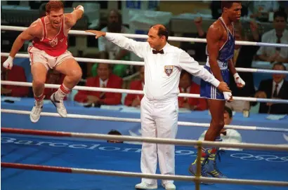  ??  ?? Michael Carruth had to beat Billy Walsh in a box-off to make the 1992 Olympics where he would claim welterweig­ht gold after beating Cuba’s Juan Hernández Sierra (above) in the final in Barcelona