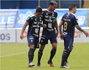  ?? RAFAEL PACHECO ?? A Cartaginés lo multaron en dos ocasiones por festejar sus goles en los duelos ante Limón.