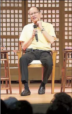  ??  ?? BOY SANTOS Former president Benigno Aquino III speaks during an informal forum at St. Theresa’s College in Quezon City the other night.