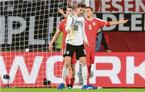  ?? Foto: Witters ?? Der eingewechs­elte Leon Goretzka hat zum 1:1-Ausgleich getroffen.