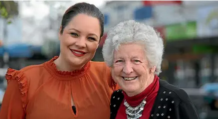  ?? PHOTO: REXINE HAWES ?? Louise (Lulu) Wilcox, a celebrity fashion stylist, attributes her career success to her Matamata College sewing teacher Shirley Frew.