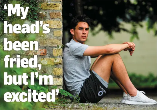  ?? RAMSEY CARDY/SPORTSFILE ?? Joey Carbery, pictured at Carton House yesterday, sought the advice of his father and Ireland head coach Joe Schmidt before reaching his decision