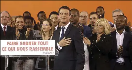  ??  ?? Manuel Valls, lundi soir, à la mairie d’Evry, où il a annoncé son intention de participer à la primaire de la gauche.