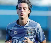  ?? Divulgação ?? O zagueiro Geromel é um dos poucos titulares do Grêmio disponívei­s para o confronto de domingo