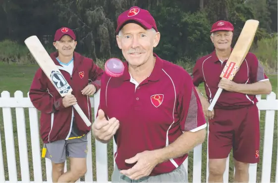  ?? Picture: GLENN HAMPSON ?? Gary Lovett, John Guiver and David Russell gear up for training at Mudgeeraba Cricket Club.