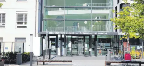  ?? ARCHIVFOTO: HANSJÖRG STEIDLE ?? Das Krankenhau­s in Geislingen wird geschlosse­n. Acht Gemeinden erwägen deswegen nun, den Landkreis Göppingen zu verlassen.