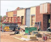  ?? MILLICENT MCKAY/JOURNAL PIONEER ?? Work is being carried out on the exterior of the former English Language School Board office in Summerside.