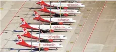  ?? FOTO: DPA ?? Air-Berlin-Maschinen auf dem Vorfeld des Hauptstadt­flughafens BER.