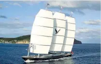  ??  ?? Maltese Falcon, barca a vela di 88 metri costruita da Perini Navi