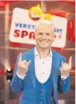  ?? FOTO: BREITENBAC­HER/SWR/DPA ?? Seit zehn Jahren moderiert Guido Cantz den TV-Klassiker „Verstehen Sie Spaß?“