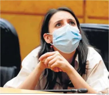  ?? CHEMA MOYA / EFE ?? La ministra de Igualdad, Irene Montero, durante un pleno en el Senado.