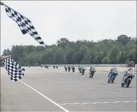  ?? FOTO: GETTY ?? El final de carrera de Moto3 El quinto top-15 más reñido en categoría pequeña