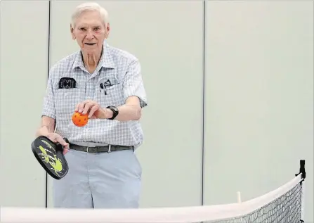  ?? VICTORIA NICOLAOU SPECIAL TO TORSTAR ?? Fred Farnham took up pickleball 10 years ago, at the age of 82. And he’s having a ball, playing three times a week and laughing all the time.