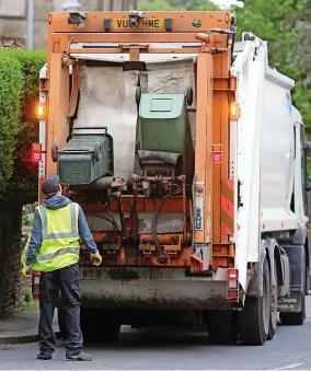  ?? ?? Birmingham refuse collectors often miss the same streets repeatedly