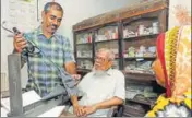  ??  ?? Compounder Debprasad Bairagi (left) has been working with Kasir Ali (right) in Basirhat for the past 35 years. SAMIR JANA/HT