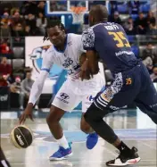  ?? (Photo Sébastien Botella) ?? Max Kouguère et les Sharks veulent oublier le championna­t avec la Coupe.