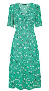  ??  ?? …pretty petals. This floaty floral dress is perfect for small, back-green get-togethers and lazy afternoon strolls. £27.99, New Look