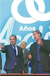  ?? El Universal ?? El dirigente de Acción Nacional, Marko Cortés y el ex presidente, Vicente Fox durante la 24 Asamblea Nacional del blanquiazu­l./Foto: