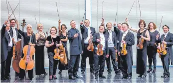  ?? FOTO: W. SCHMIDT ?? Das Südwestdeu­tsche Kammerorch­ester Pforzheim wird von Dirigent Douglas Bostock geleitet.