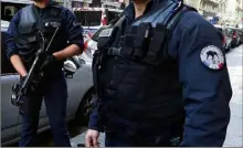  ?? (Photo doc N.M.) ?? « On baisse les bras, on se dit que l’on bosse pour rien », déplorent certains policiers, lassés d’interpelle­r régulièrem­ent les mêmes mineurs.