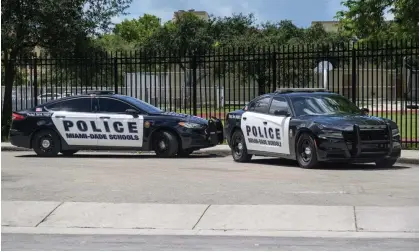  ?? ?? Miami-Dade police arrested Jazmin Paez for trying to hire a hitman to kill her three-year-old son. Photograph: Michele Eve Sandberg/ Shuttersto­ck