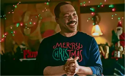  ?? CLAUDETTE BARIUS/PRIME ?? Eddie Murphy as Chris Carver in “Candy Cane Lane,” a holiday comedy on Amazon.