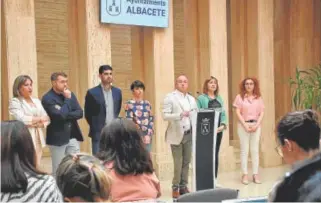  ?? // AYTO ?? Emilio Sáez, ayer durante la rueda de prensa en Albacete