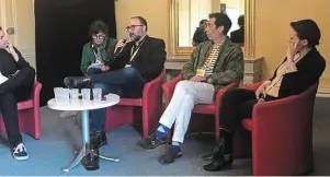  ?? | PHOTO : OUEST-FRANCE ?? De gauche à droite : William Boyle, Thierry Clermont et Cécile Balavoine, lors d’une conférence sur New York.