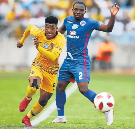  ?? Picture: ANESH DEBIKY/GALLO IMAGES ?? ON THE CHARGE: Dumisani Zuma of Kaizer Chiefs and Richard Boateng of SuperSport United during their Telkom Knockout quarterfin­al match at the Moses Mabhida Stadium in Durban on Sunday