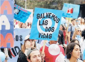  ??  ?? Manifestac­ión contra el aborto.