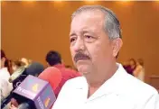  ??  ?? Efrén Cárdenas Jesús Estrada, alcalde de Culiacán.