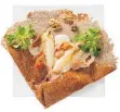  ?? FOTOS (3): HEEL VERLAG/DPA ?? Schön herzhaft schmecken Crêpes mit einer Füllung aus Chicoree und Walnüssen.