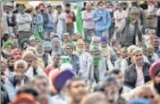  ?? SANCHIT KHANNA/HT PHOTO ?? Farmers protest at the Ghazipur border.