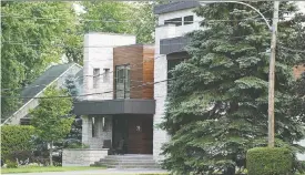  ?? SEAN KILPATRICK/ THE CANADIAN PRESS ?? Quebec Superior Court has ordered this Gatineau home to be demolished after neighbours complained about the property, saying it didn't fit with the rest of the neighbourh­ood and contravene­d a bylaw because it was not far enough from the street.