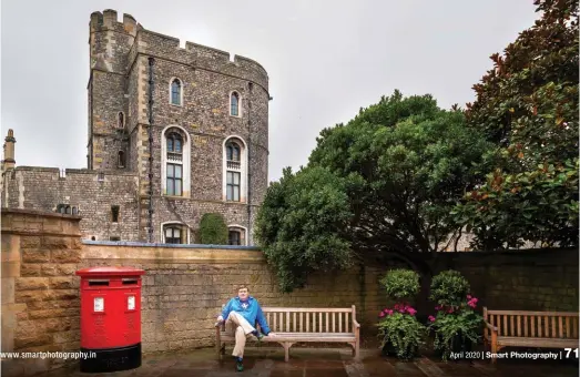  ??  ?? A visitor enjoying the beauty of Windsor castle, London