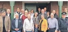  ?? FOTO: HEIMATVERE­IN ?? SPD-Politikeri­n Barbara Hendricks war zu Besuch im „Golddorf“Louisendor­f.