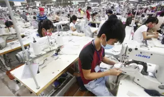  ??  ?? The $32 billion deficit with Vietnam last year reflects growing imports of Vietnamese semiconduc­tors and other electronic­s products in addition to more traditiona­l sectors such as footwear, apparel and furniture. (Reuters)