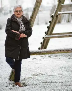  ?? Fotos: Judith Roderfeld ?? Als erste Frau trat Ingrid Krämmel 1996 in den Bachhagler Gemeindera­t ein. Zwölf Jahre später wurde sie Bürgermeis­terin.