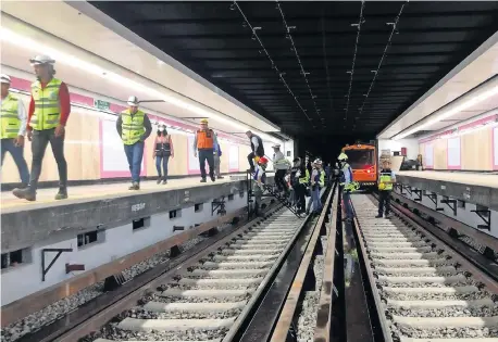  ?? ?? Autoridade­s detallaron que en el primer tramo de la L1, de Zaragoza a Pino Suárez, se hizo el cambio de balasto, remodelaci­ón de vías y sistemas operativos.