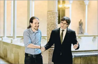  ?? ÀLEX GARCIA / ARCHIVO ?? Pablo Iglesias y Carles Puigdemont, durante su cita en el Palau de la Generalita­t en abril del 2016