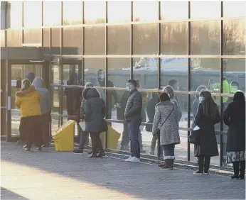  ??  ?? Queues of people outside the Nighingale Hospital in Sunderland as the facility opened as a mass vaccinatio­n site.