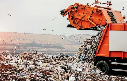  ??  ?? $1.17 billion worth of food is wasted each year in New Zealand.