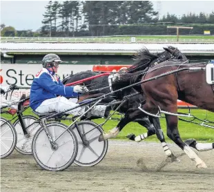  ??  ?? Rivals meet their Waterloo . . . Duke Of Wellington wins the Southern yesterday.