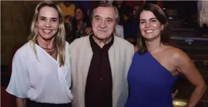  ?? ?? Durante evento de Elielson Lima, a vice-prefeita Isabella de Roldão, o jornalista Carlos Alberto Sardenberg e Ana Paula Vilaça, do Recentro